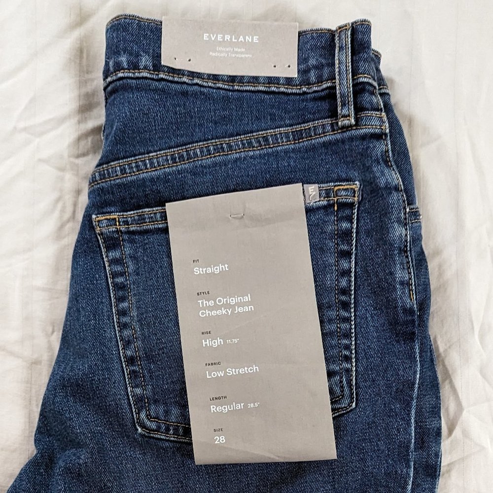 Everlane Original Cheeky Jean - Picture 2 of 6
